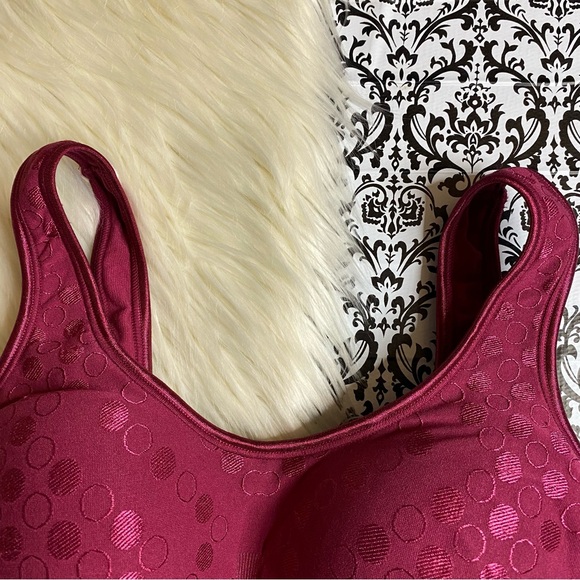 Bali : size M : magenta full coverage ‘ComfortFlex Fit Shaping’ Wireless dot Bra - Picture 4 of 10